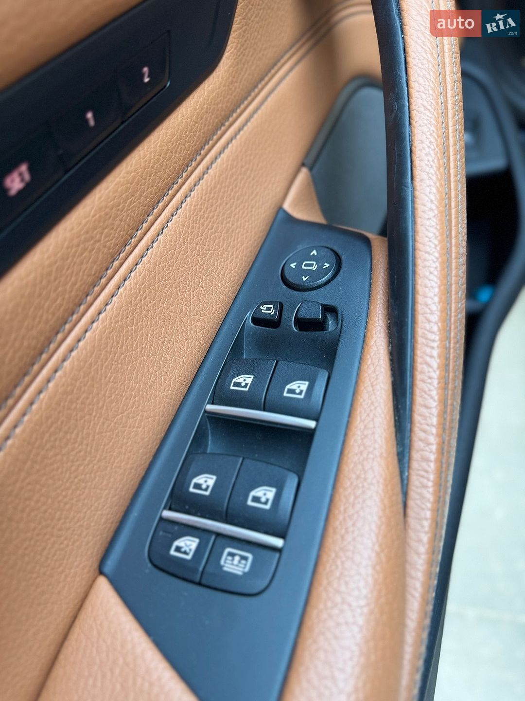 BMW 5 Series 2017 VIN WBAJA7C37HG905044 фото оголошення 103 з 122