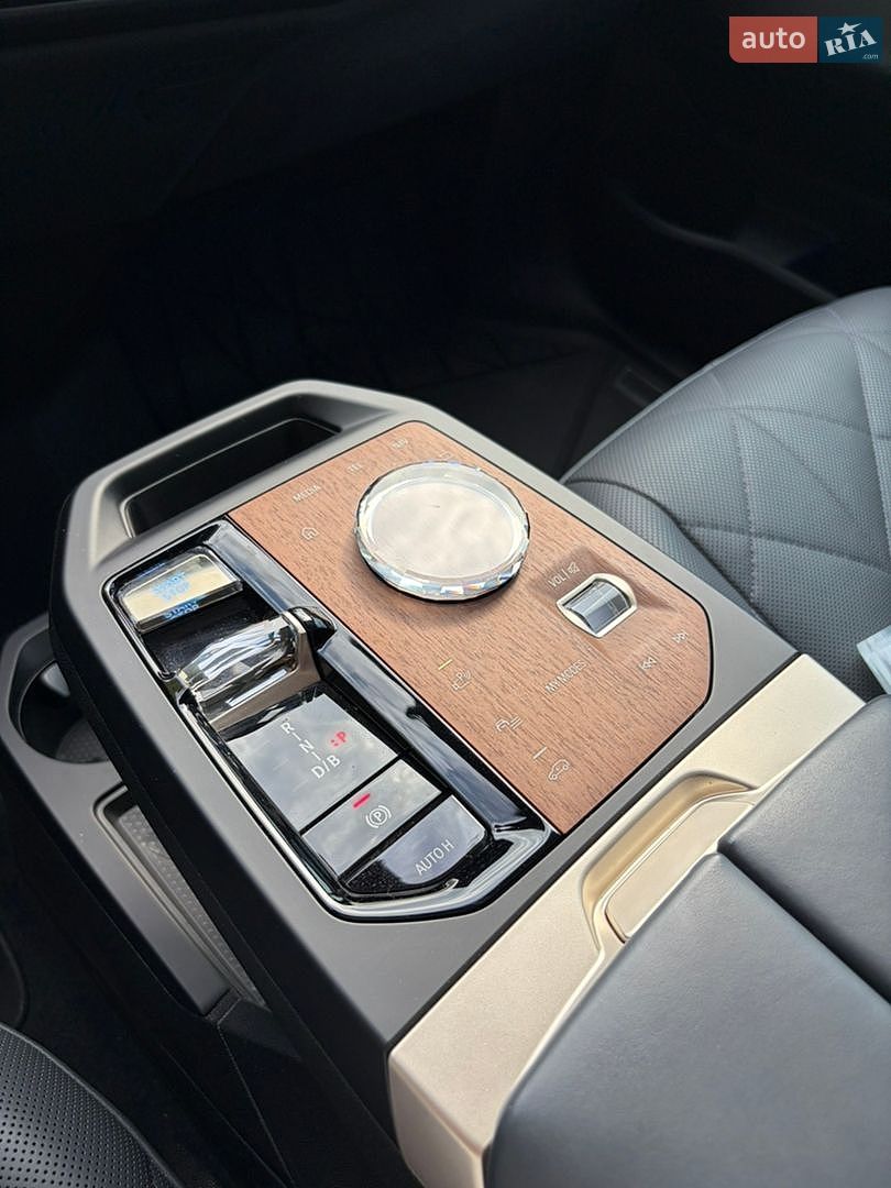 BMW iX 2022 VIN WB533CF00PCM07995 фото оголошення 17 з 24