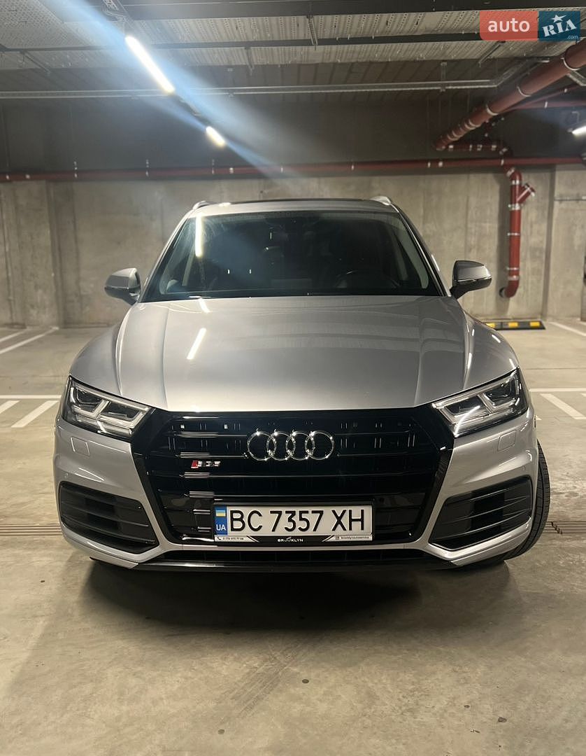 Audi Q5 2018 VIN WA1BNAFY4J2238074 фото оголошення 10 з 21