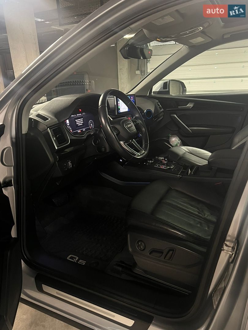 Audi Q5 2018 VIN WA1BNAFY4J2238074 фото оголошення 13 з 21