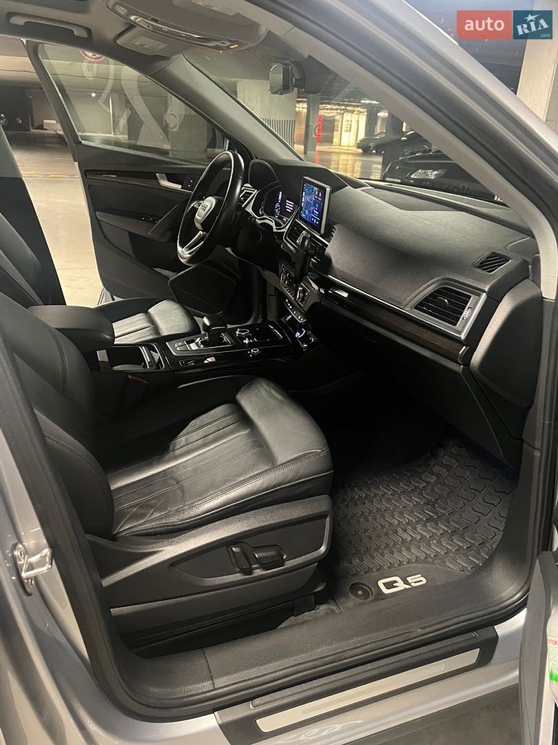 Audi Q5 2018 VIN WA1BNAFY4J2238074 фото оголошення 14 з 21