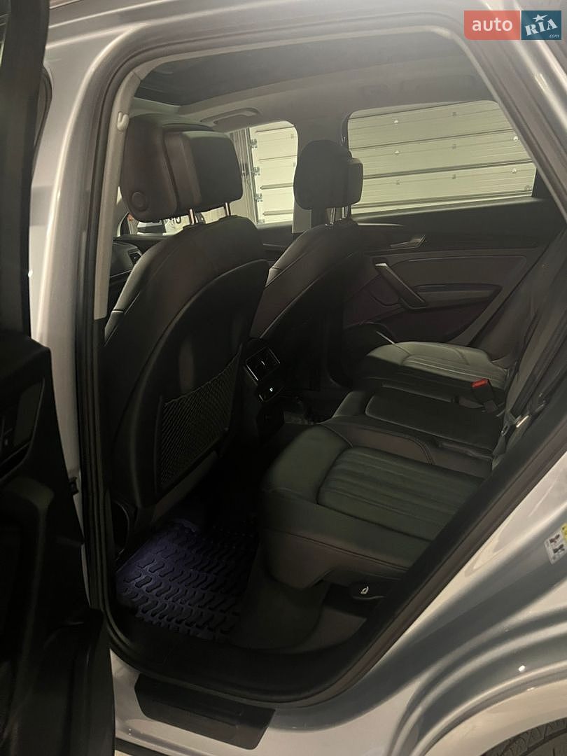 Audi Q5 2018 VIN WA1BNAFY4J2238074 фото оголошення 15 з 21