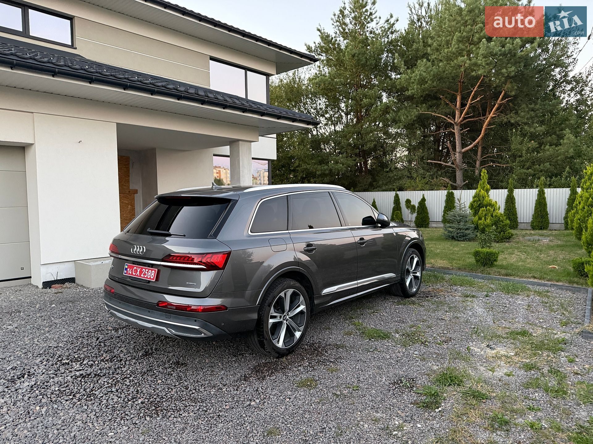 Audi Q7 2020 VIN WA1LXAF72LD004285 фото оголошення 10 з 30