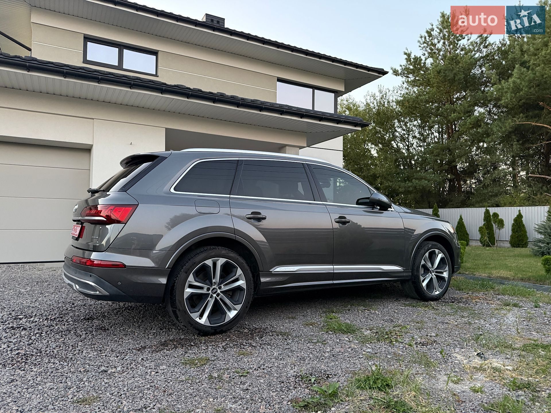 Audi Q7 2020 VIN WA1LXAF72LD004285 фото оголошення 4 з 30