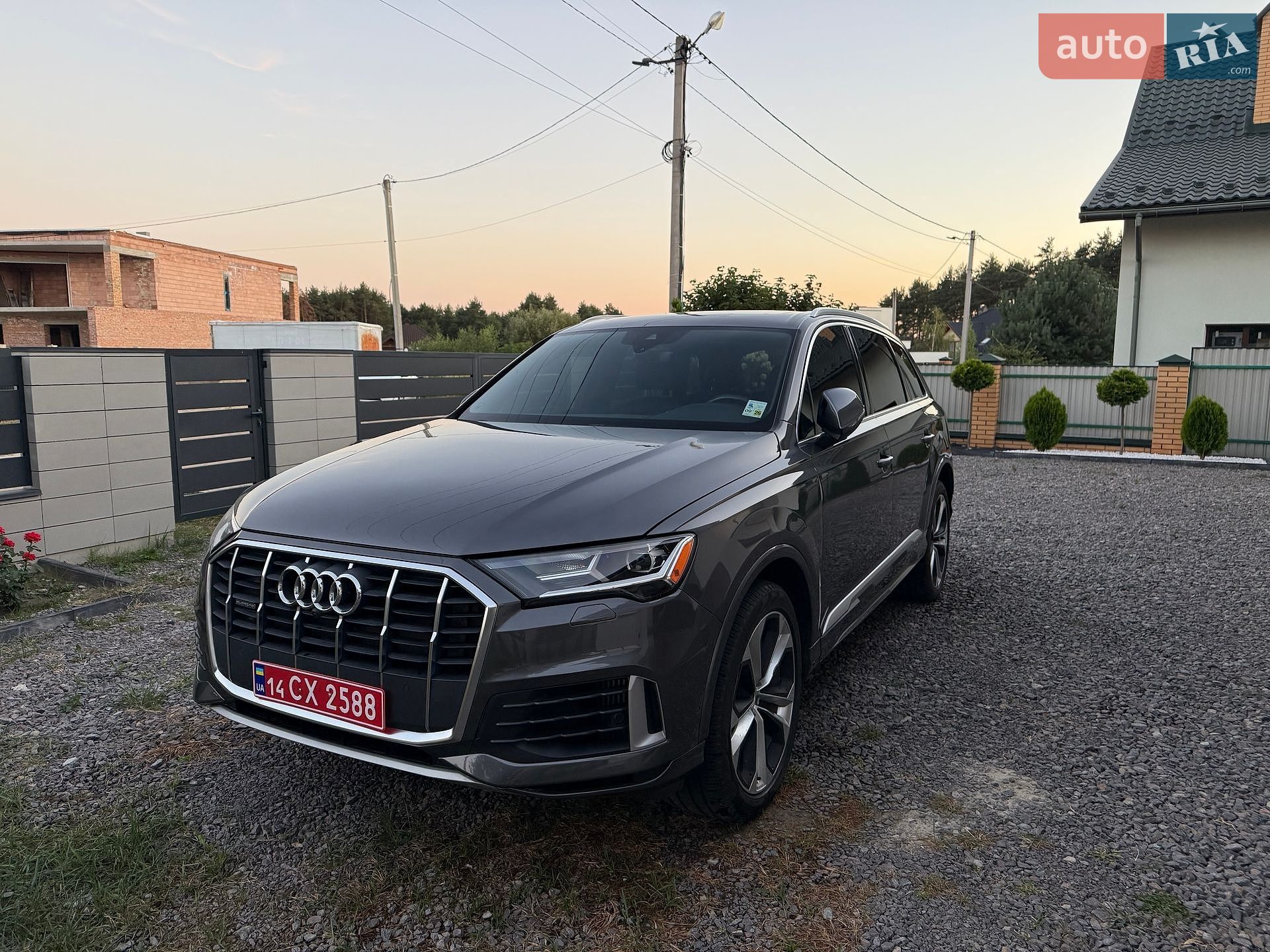 Audi Q7 2020 VIN WA1LXAF72LD004285 фото оголошення 13 з 30