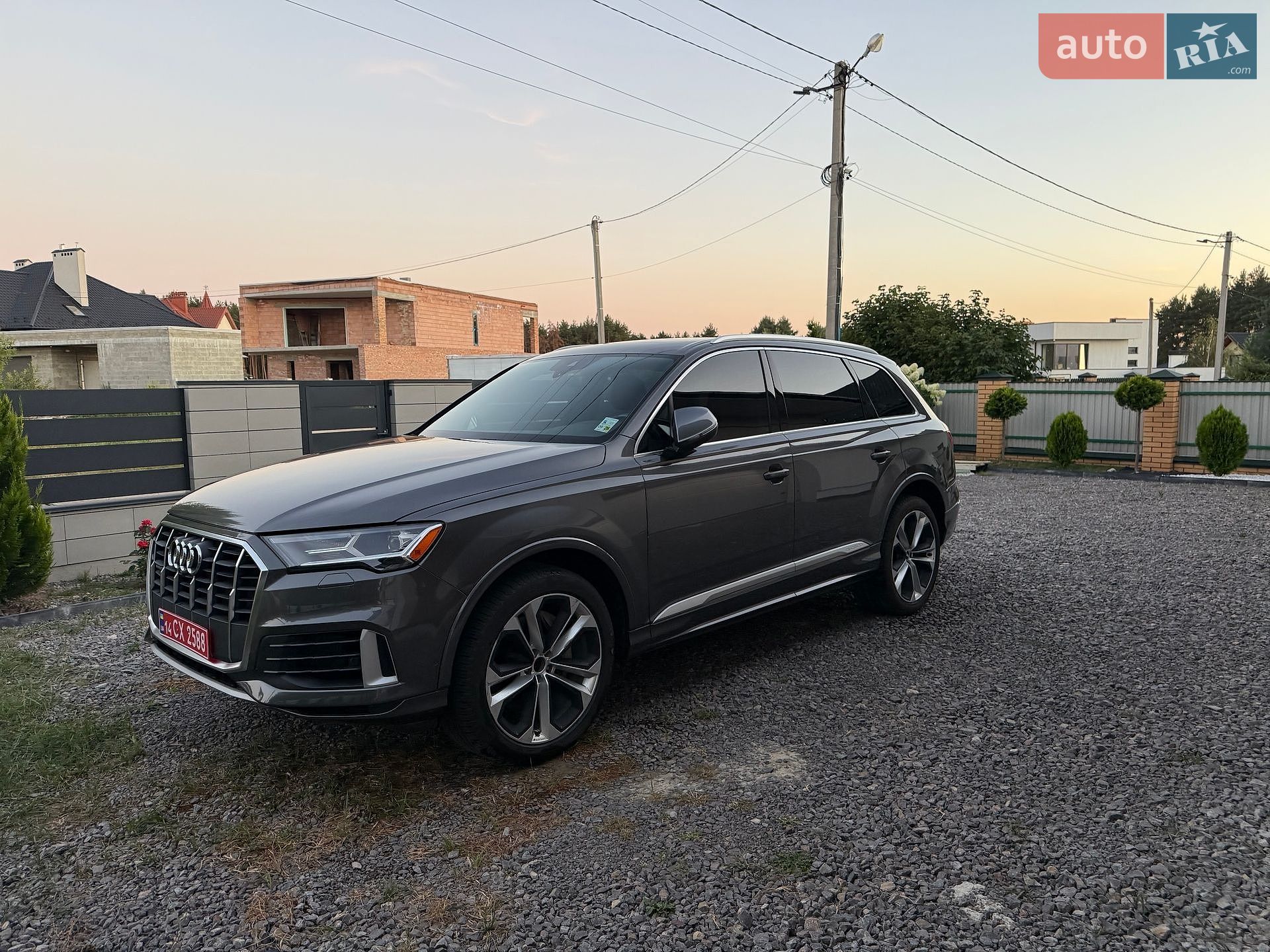 Audi Q7 2020 VIN WA1LXAF72LD004285 фото оголошення 16 з 30