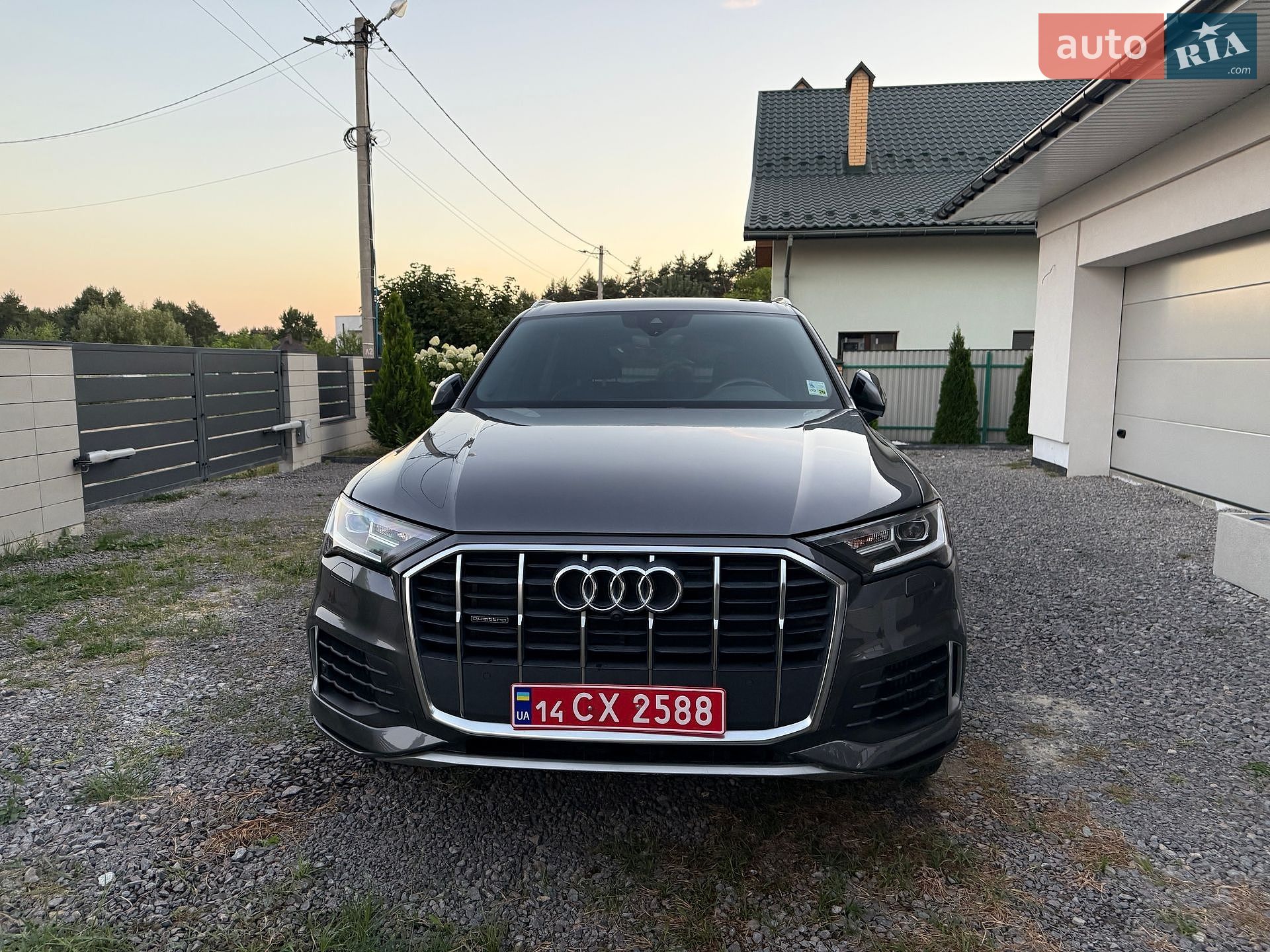 Audi Q7 2020 VIN WA1LXAF72LD004285 фото оголошення 17 з 30