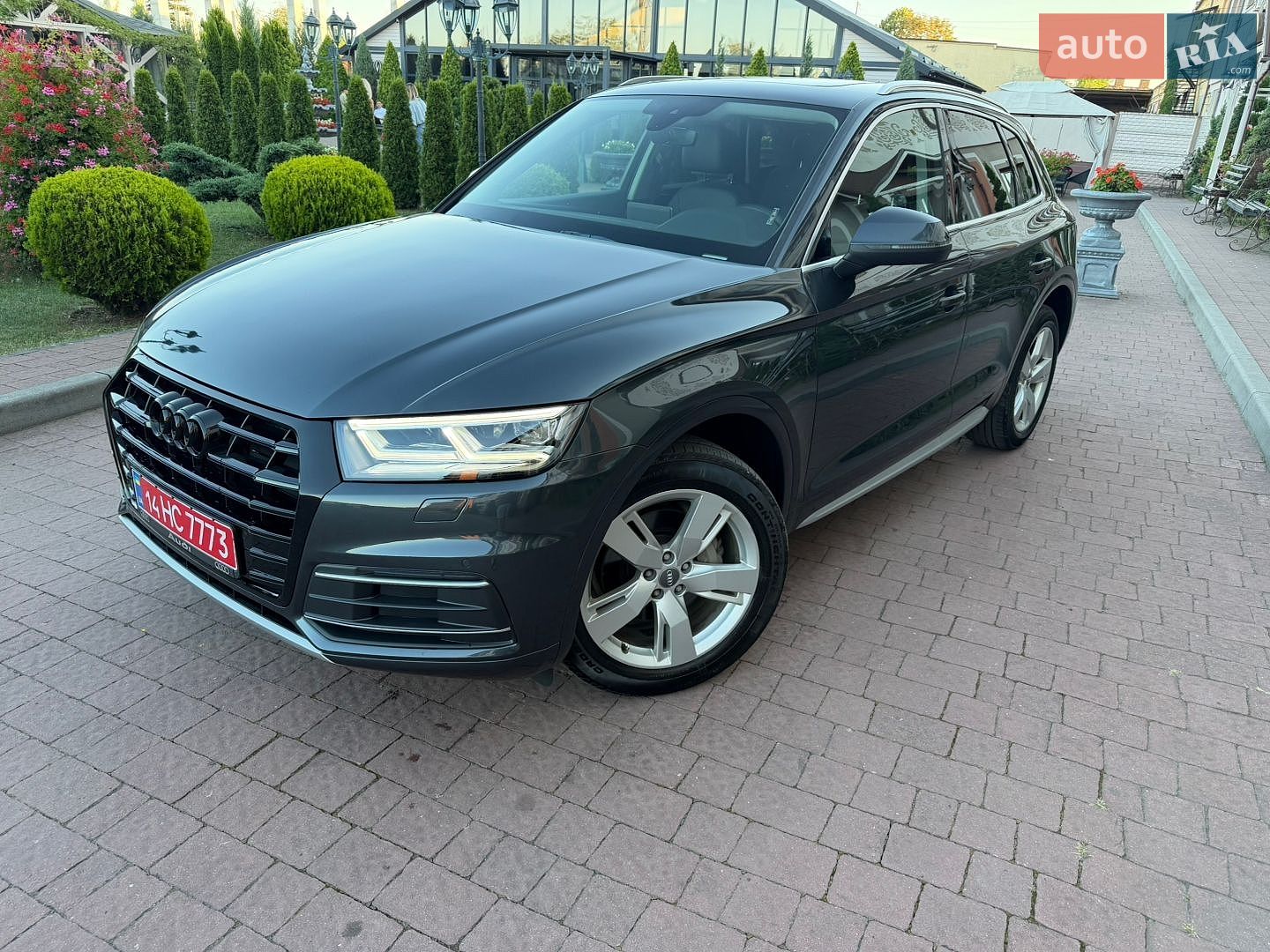 Audi Q5 2018 VIN WA1BNAFY0J2236614 фото оголошення 3 з 114