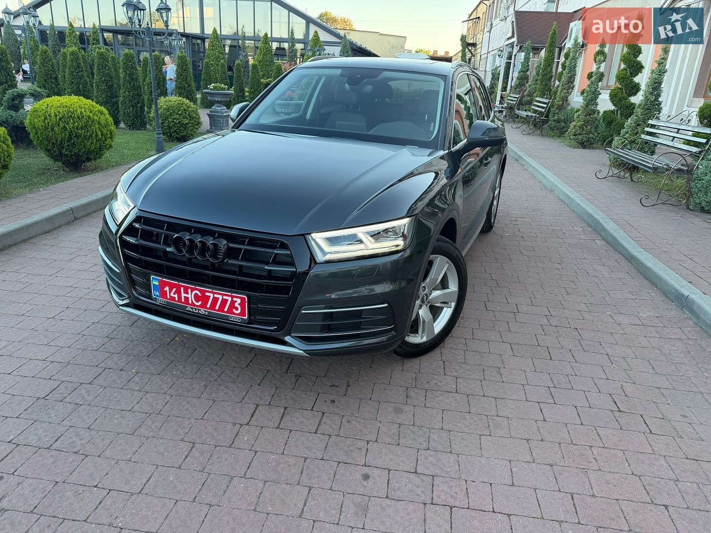 Audi Q5 2018 VIN WA1BNAFY0J2236614 фото оголошення 8 з 114