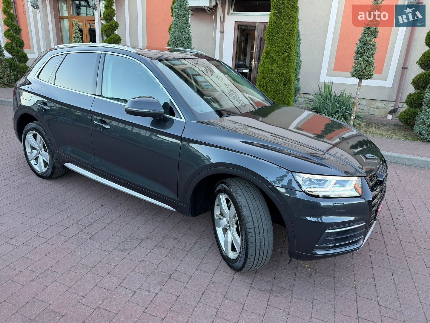 Audi Q5 2018 VIN WA1BNAFY0J2236614 фото оголошення 25 з 114