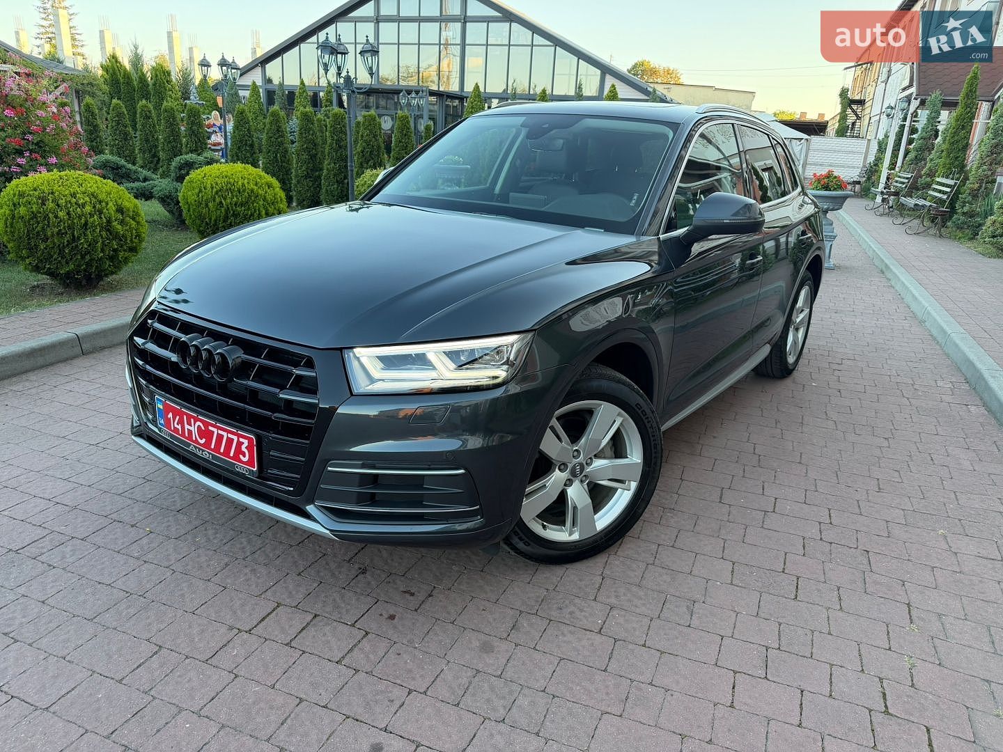 Audi Q5 2018 VIN WA1BNAFY0J2236614 фото оголошення 40 з 114