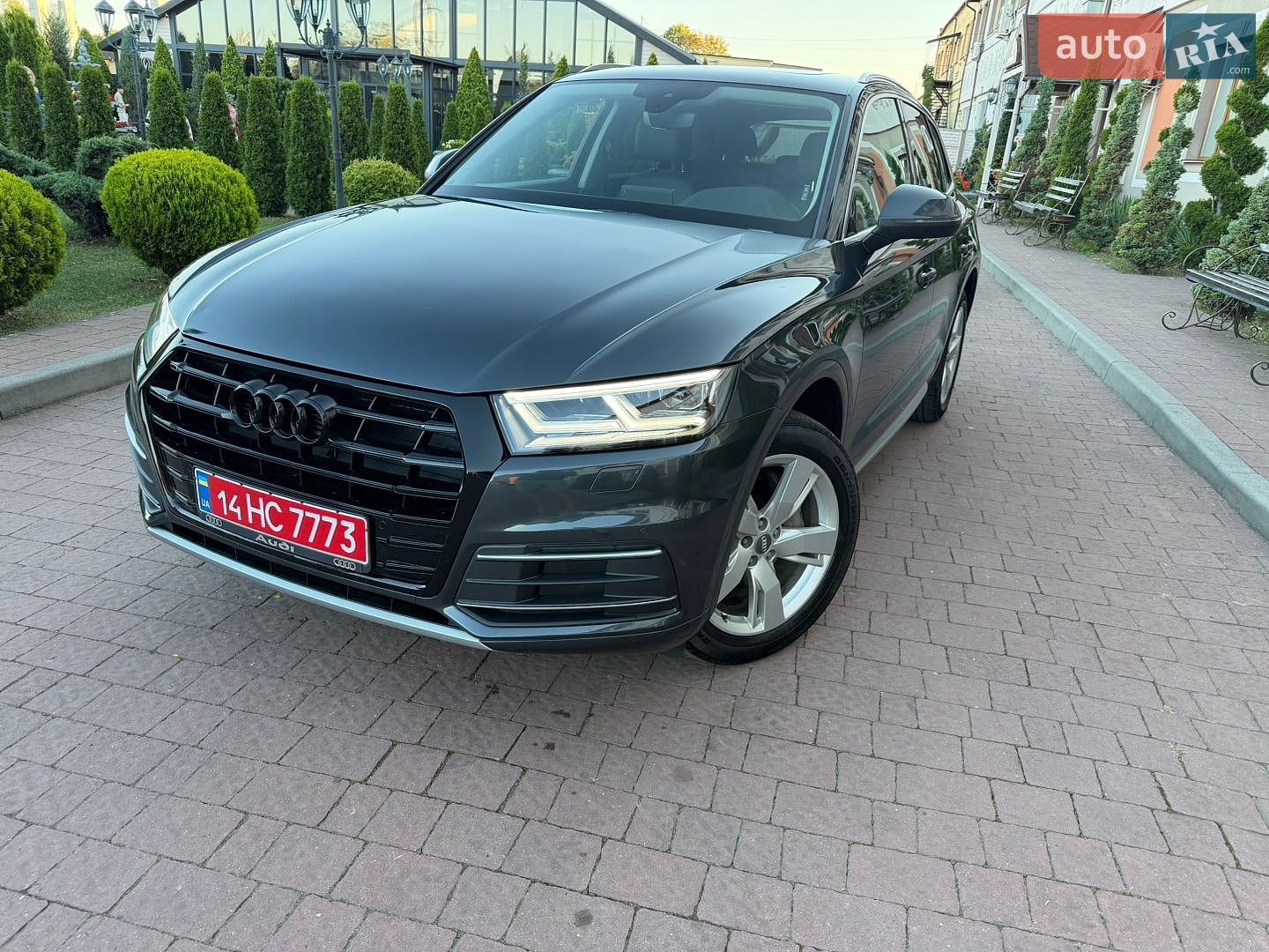 Audi Q5 2018 VIN WA1BNAFY0J2236614 фото оголошення 44 з 114