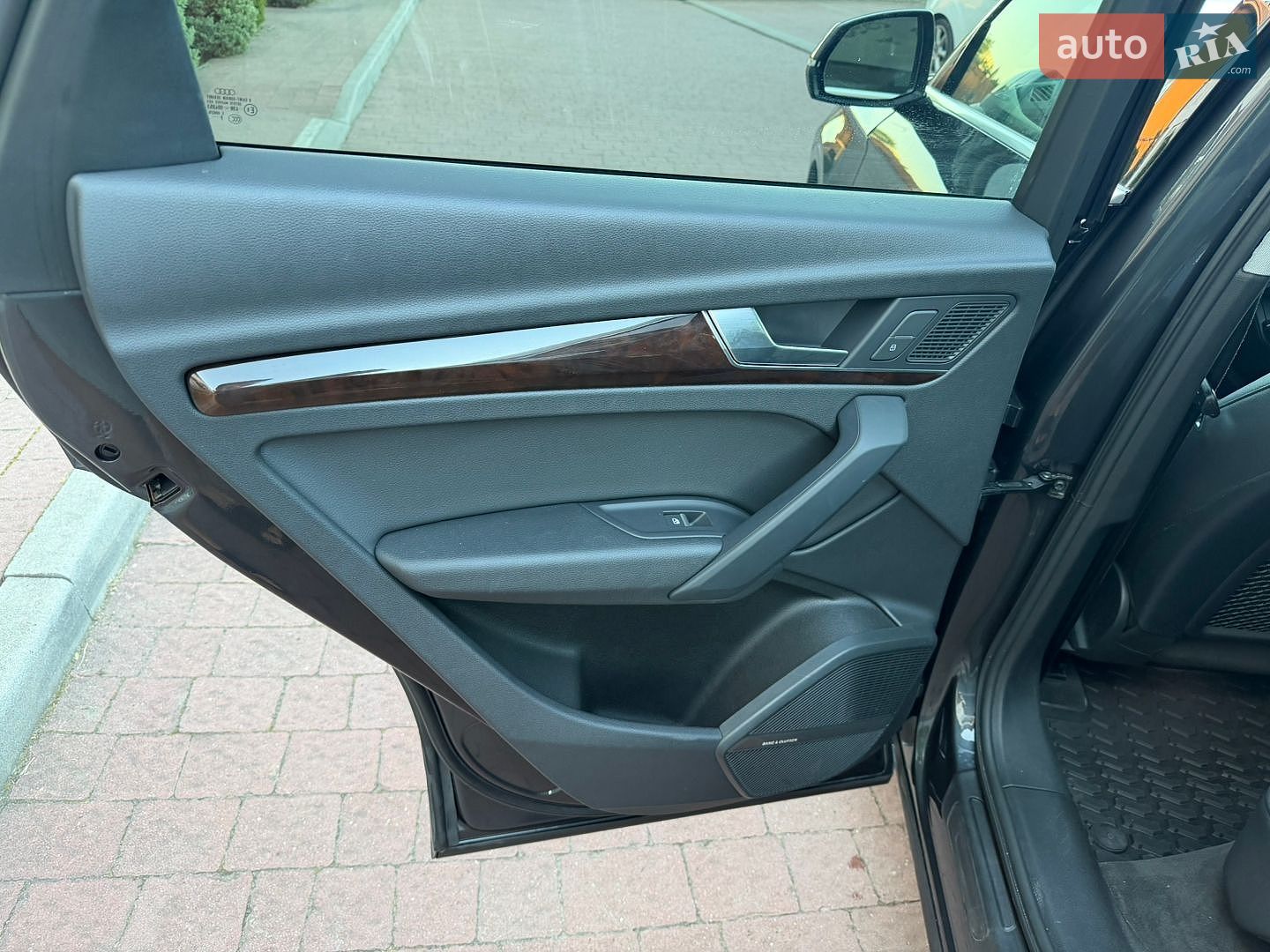 Audi Q5 2018 VIN WA1BNAFY0J2236614 фото оголошення 53 з 114