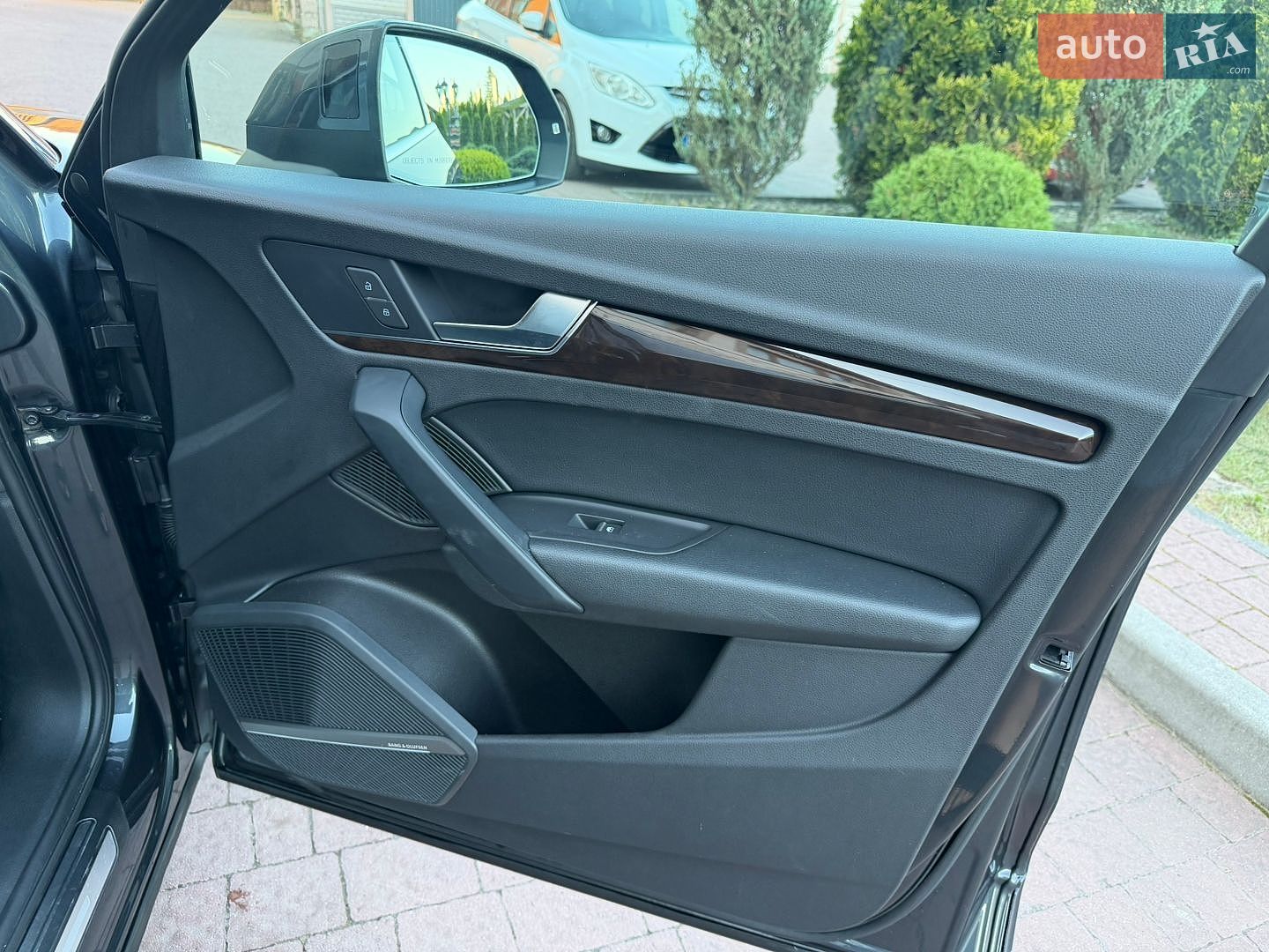 Audi Q5 2018 VIN WA1BNAFY0J2236614 фото оголошення 59 з 114