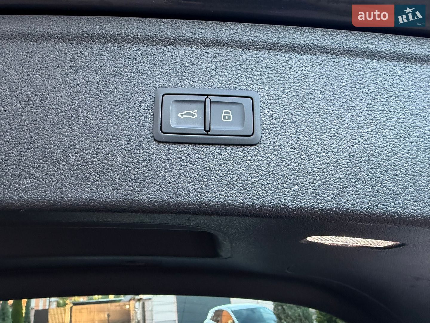 Audi Q5 2018 VIN WA1BNAFY0J2236614 фото оголошення 67 з 114