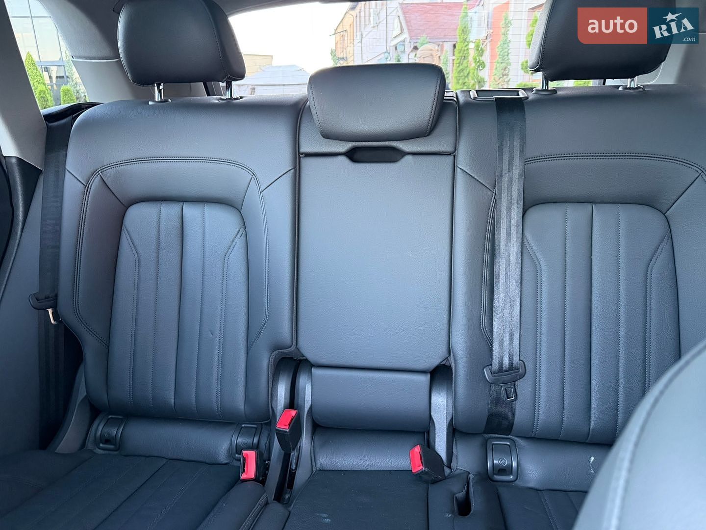 Audi Q5 2018 VIN WA1BNAFY0J2236614 фото оголошення 88 з 114