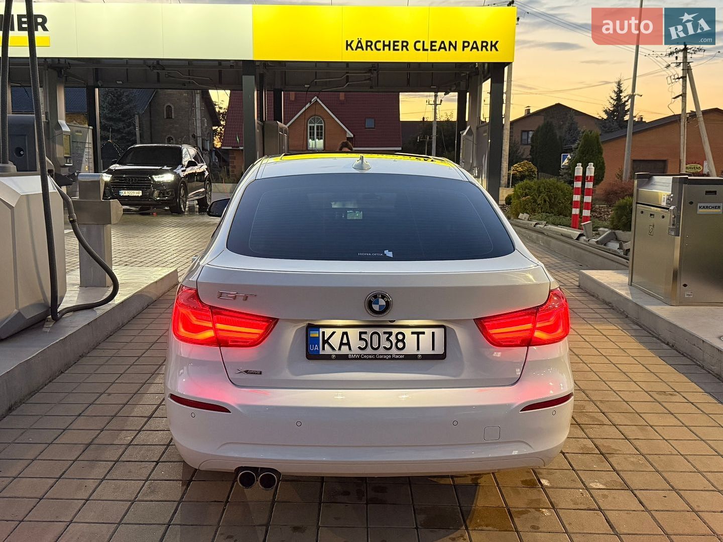 BMW 3 Series GT 2017 VIN WBA8T5104HG817395 фото оголошення 15 з 17