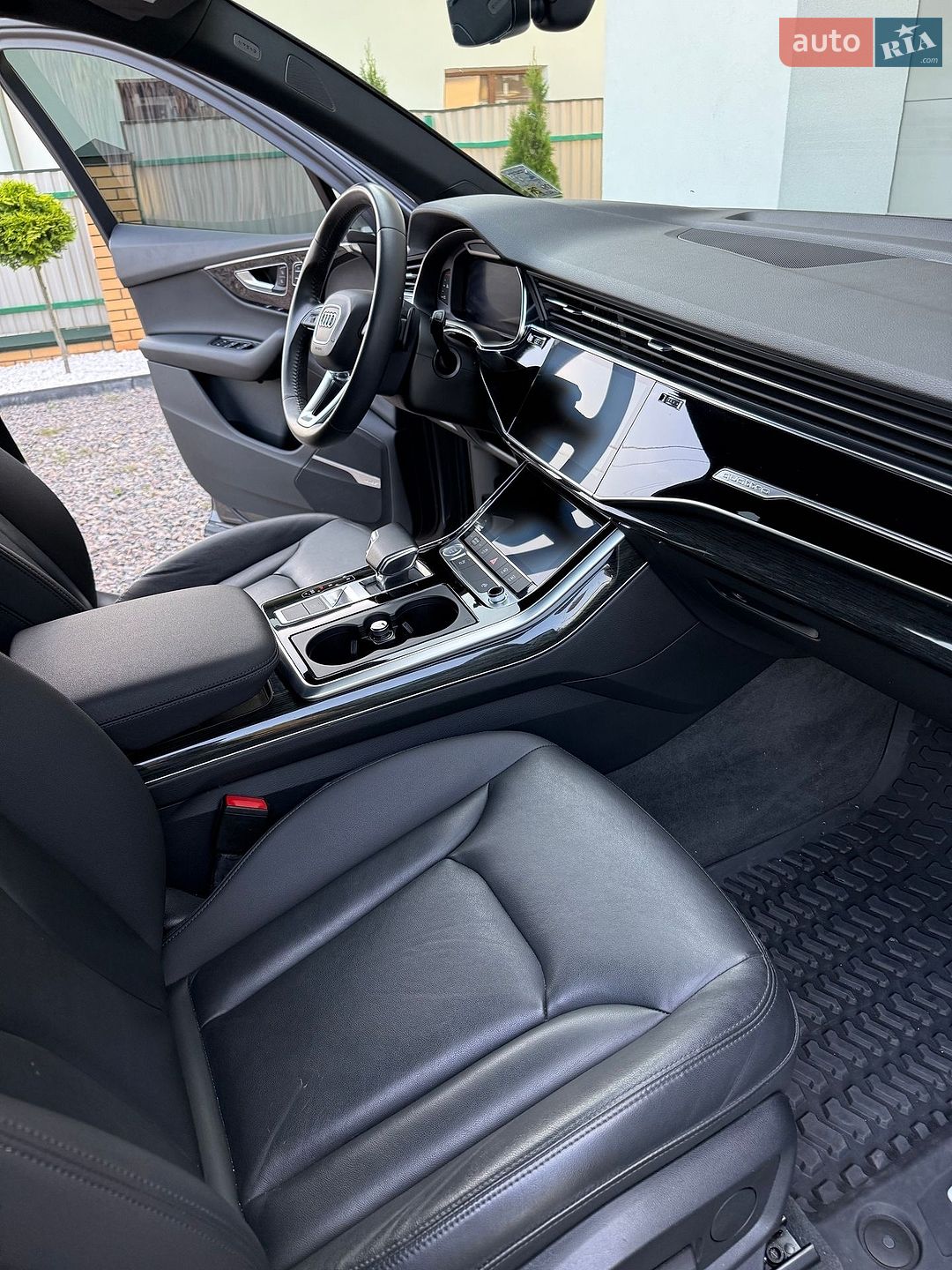 Audi Q7 2020 VIN WA1LXAF72LD004285 фото оголошення 20 з 24