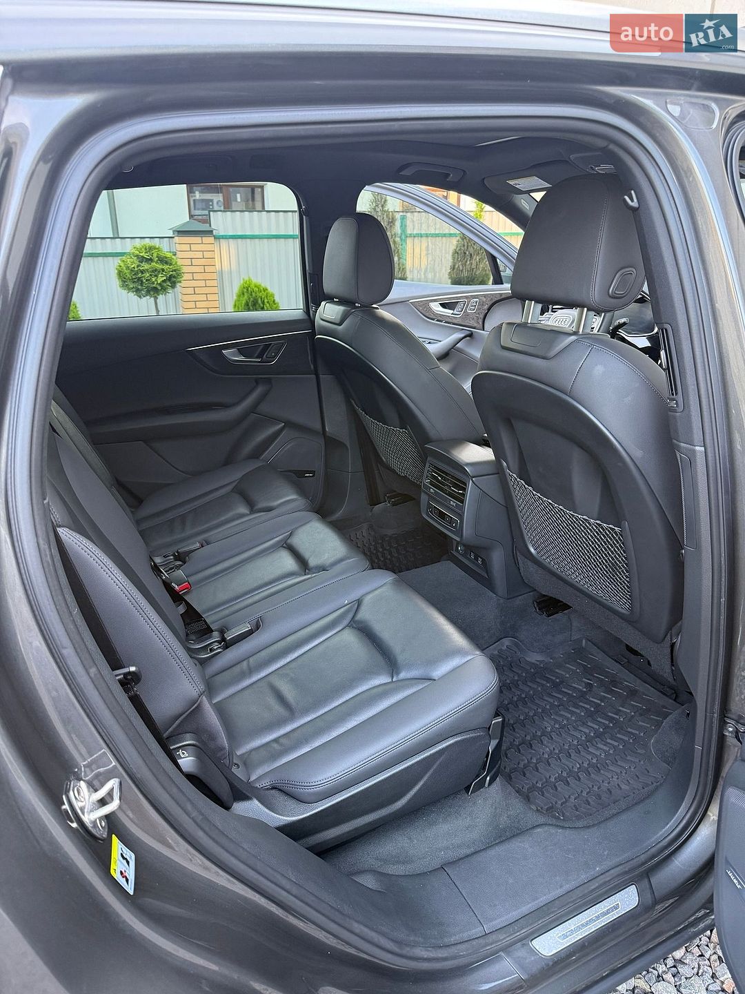 Audi Q7 2020 VIN WA1LXAF72LD004285 фото оголошення 23 з 24