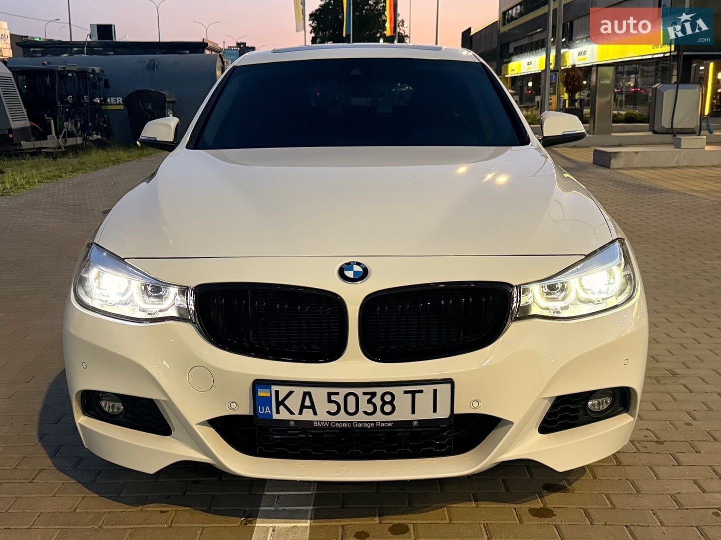 BMW 3 Series GT 2017 VIN WBA8T5104HG817395 фото оголошення 14 з 17