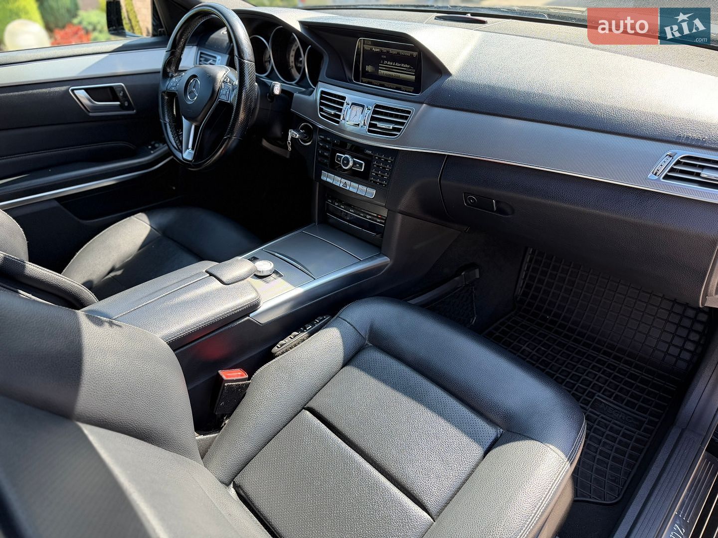 Mercedes-Benz E-Class 2013 VIN WDD2122021A827292 фото оголошення 38 з 62