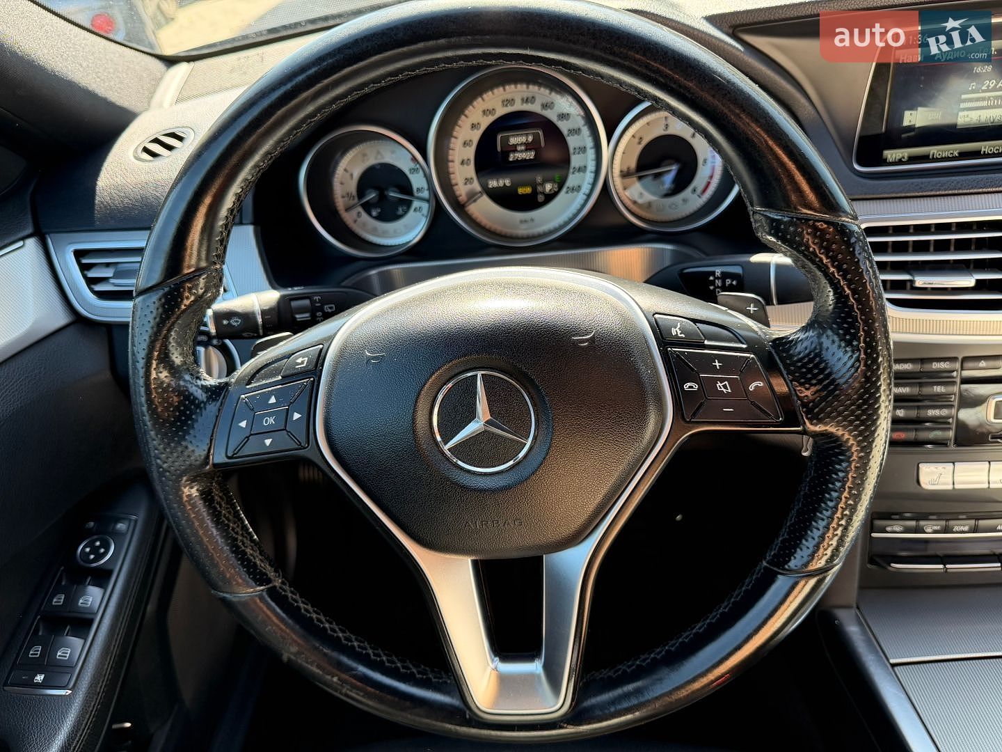 Mercedes-Benz E-Class 2013 VIN WDD2122021A827292 фото оголошення 40 з 62