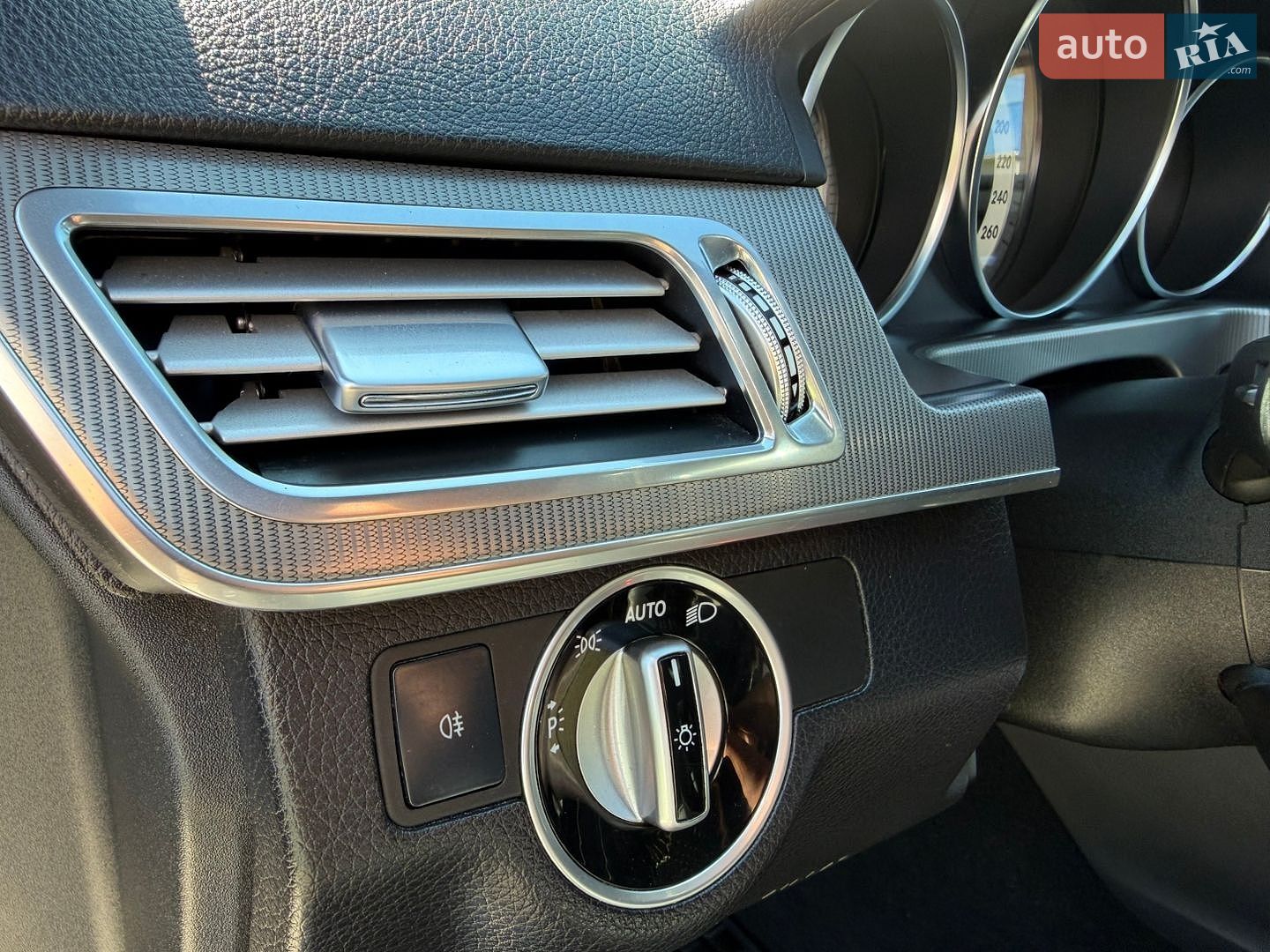 Mercedes-Benz E-Class 2013 VIN WDD2122021A827292 фото оголошення 44 з 62