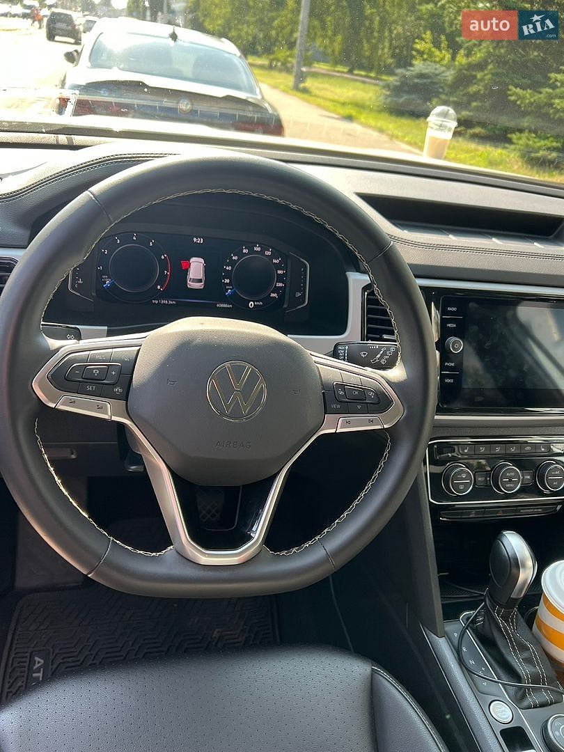 Volkswagen Atlas 2023 VIN 1V2HR2CA9PC558249 фото оголошення 4 з 6