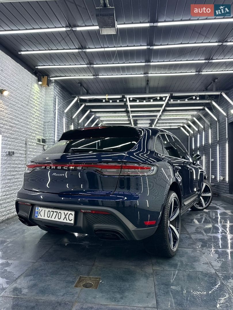 Porsche Macan 2022 VIN WP1AA2A56PLB05074 фото оголошення 2 з 11