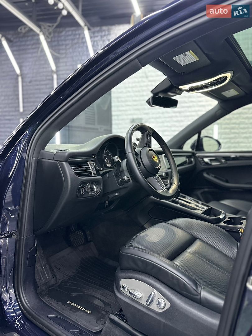 Porsche Macan 2022 VIN WP1AA2A56PLB05074 фото оголошення 7 з 11
