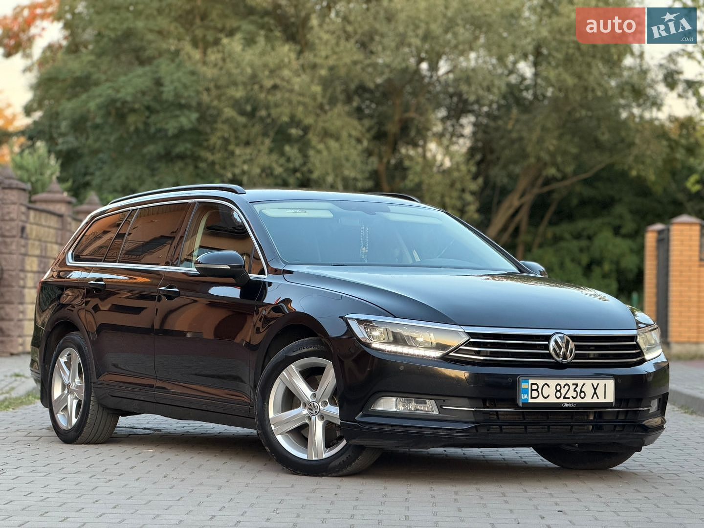 Volkswagen Passat 2016 VIN WVWZZZ3CZGE168513 фото оголошення 2 з 109