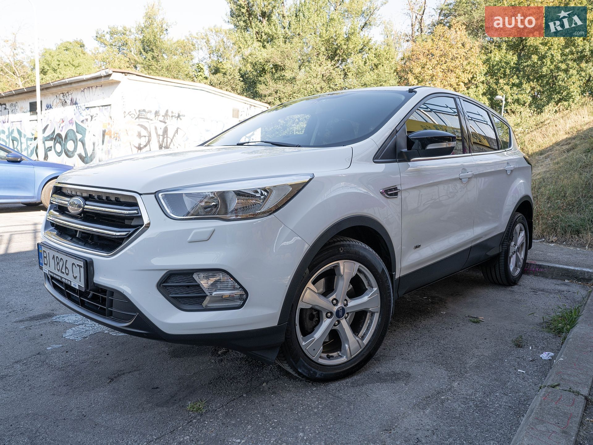 Ford Kuga 2017 VIN WF0AXXWPMAHE28756 фото оголошення 3 з 21