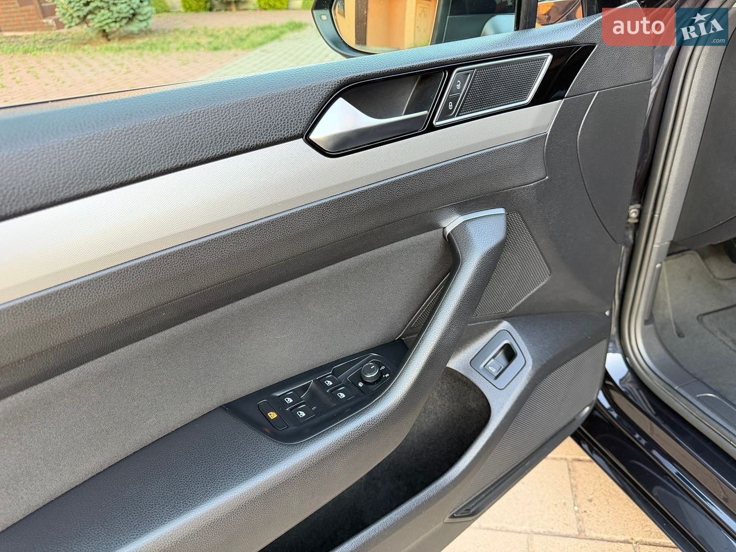 Volkswagen Passat 2016 VIN WVWZZZ3CZGE168513 фото оголошення 14 з 109