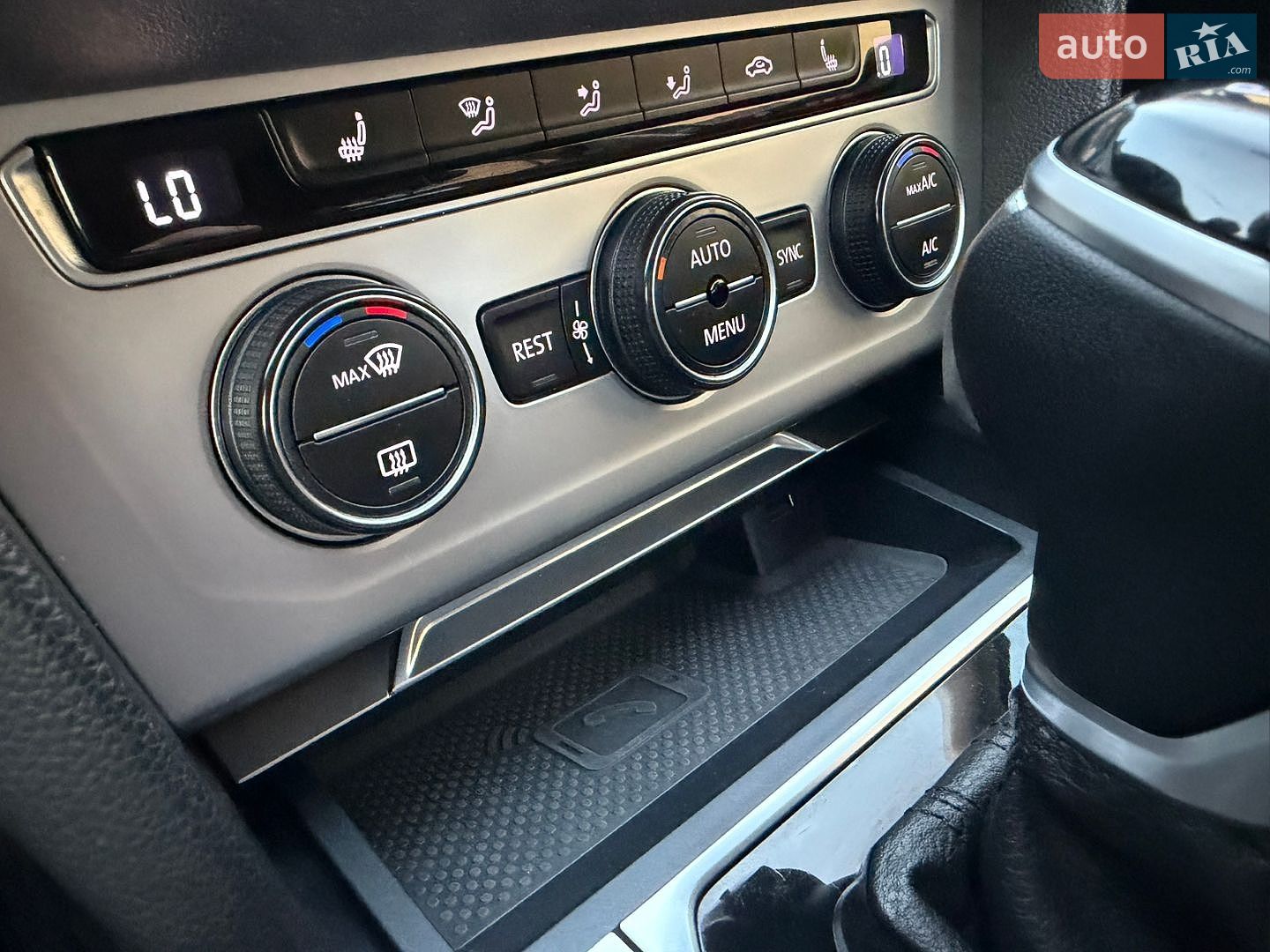 Volkswagen Passat 2016 VIN WVWZZZ3CZGE168513 фото оголошення 43 з 109