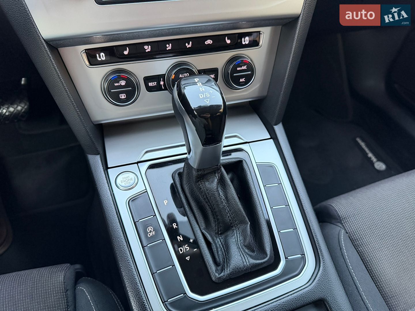 Volkswagen Passat 2016 VIN WVWZZZ3CZGE168513 фото оголошення 44 з 109