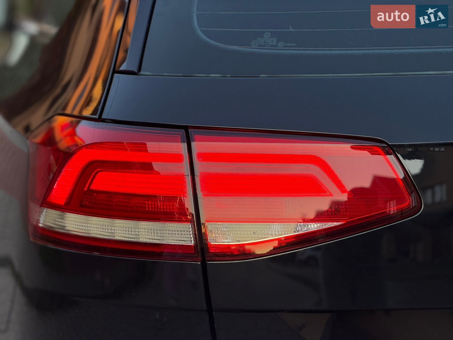 Volkswagen Passat 2016 VIN WVWZZZ3CZGE168513 фото оголошення 66 з 109