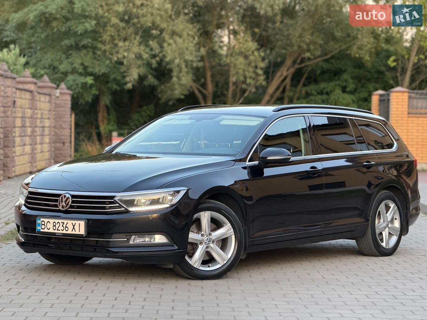 Volkswagen Passat 2016 VIN WVWZZZ3CZGE168513 фото оголошення 100 з 109