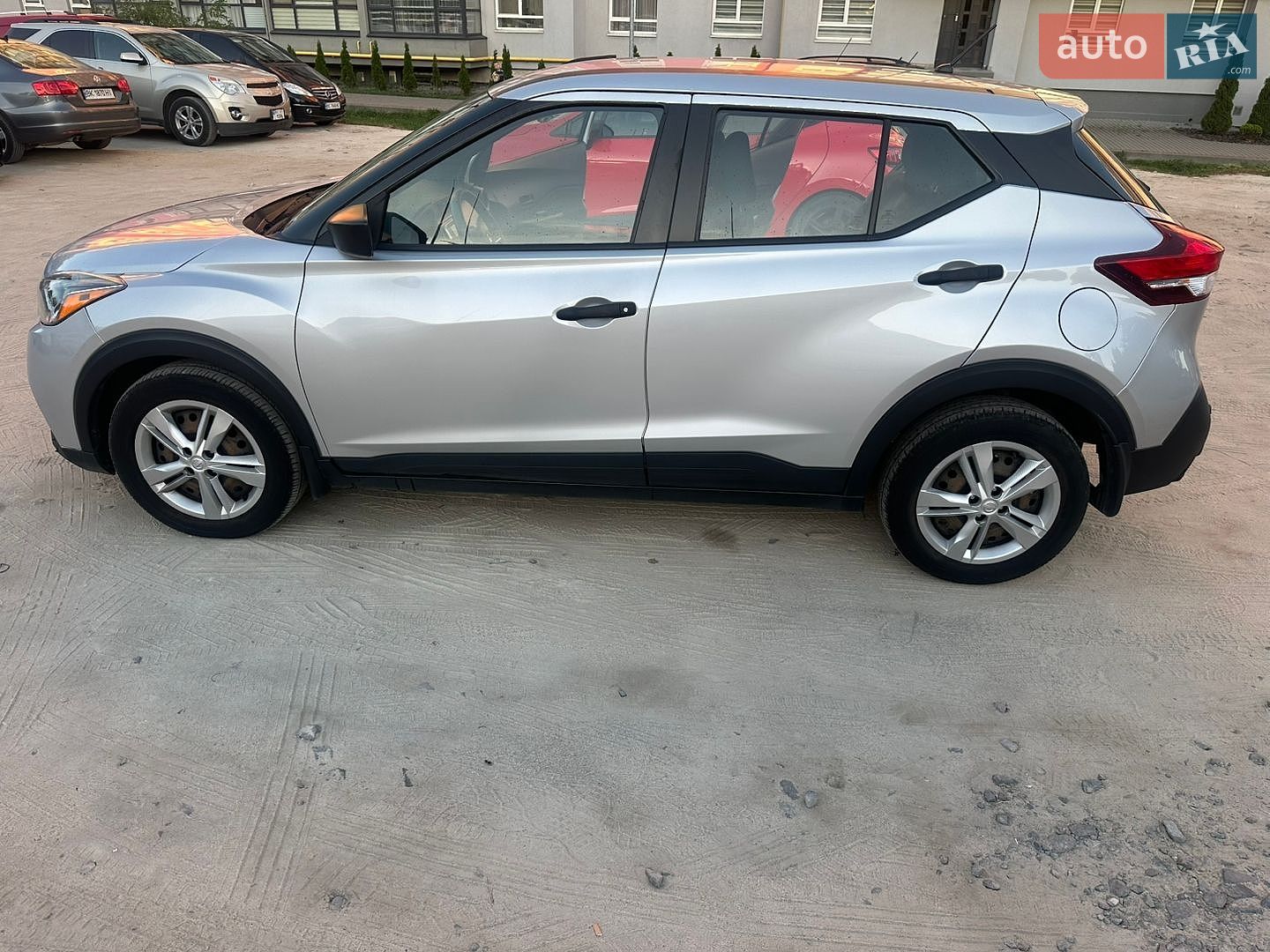 Nissan Kicks 2020 VIN 3N1CP5BV5LL561738 фото оголошення 6 з 22