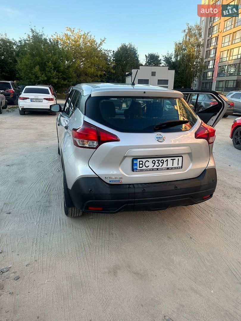 Nissan Kicks 2020 VIN 3N1CP5BV5LL561738 фото оголошення 9 з 22