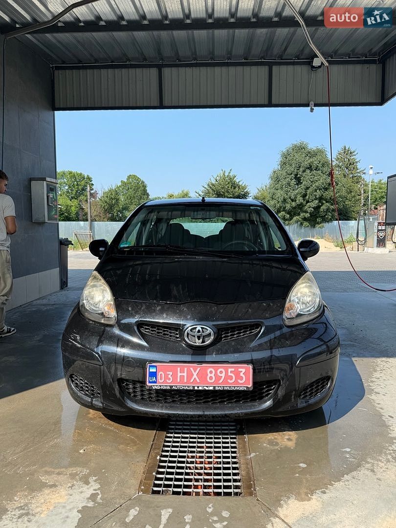 Toyota Aygo 2009 VIN JTDKG10C70N360292 фото оголошення 2 з 14