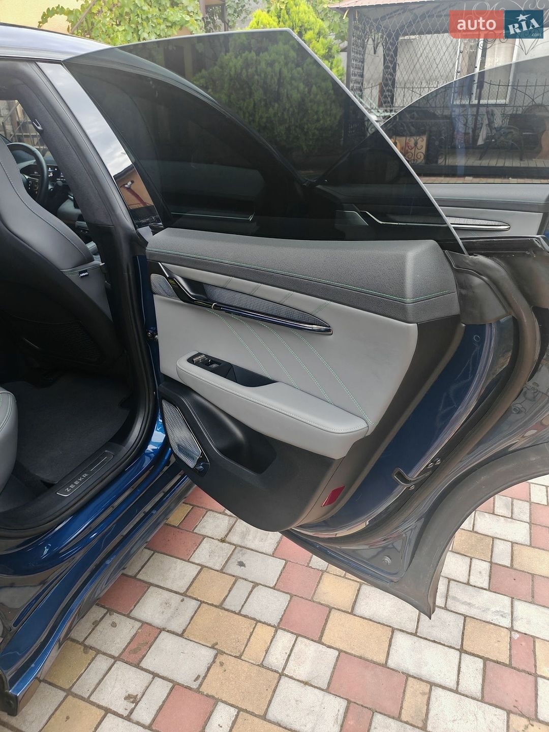 Zeekr 001 2024 VIN L6T79T2EXPP084264 фото оголошення 35 з 67