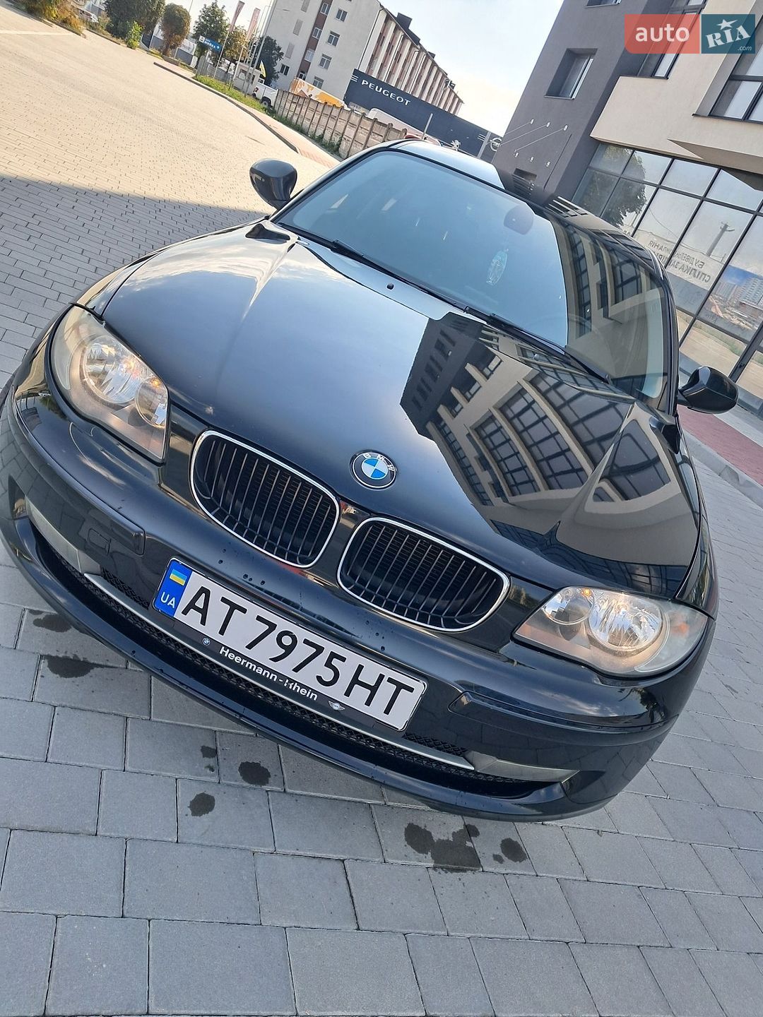 BMW 1 Series 2010 VIN WBAUH31040E523757 фото оголошення 8 з 13