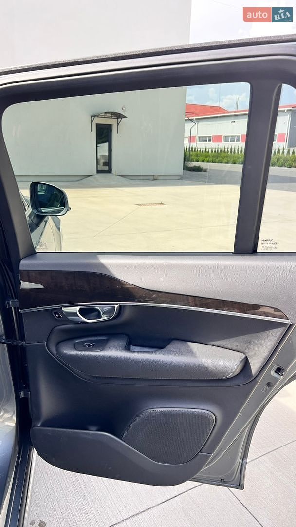 Volvo XC90 2017 VIN YV4102PK1J1343965 фото оголошення 27 з 36