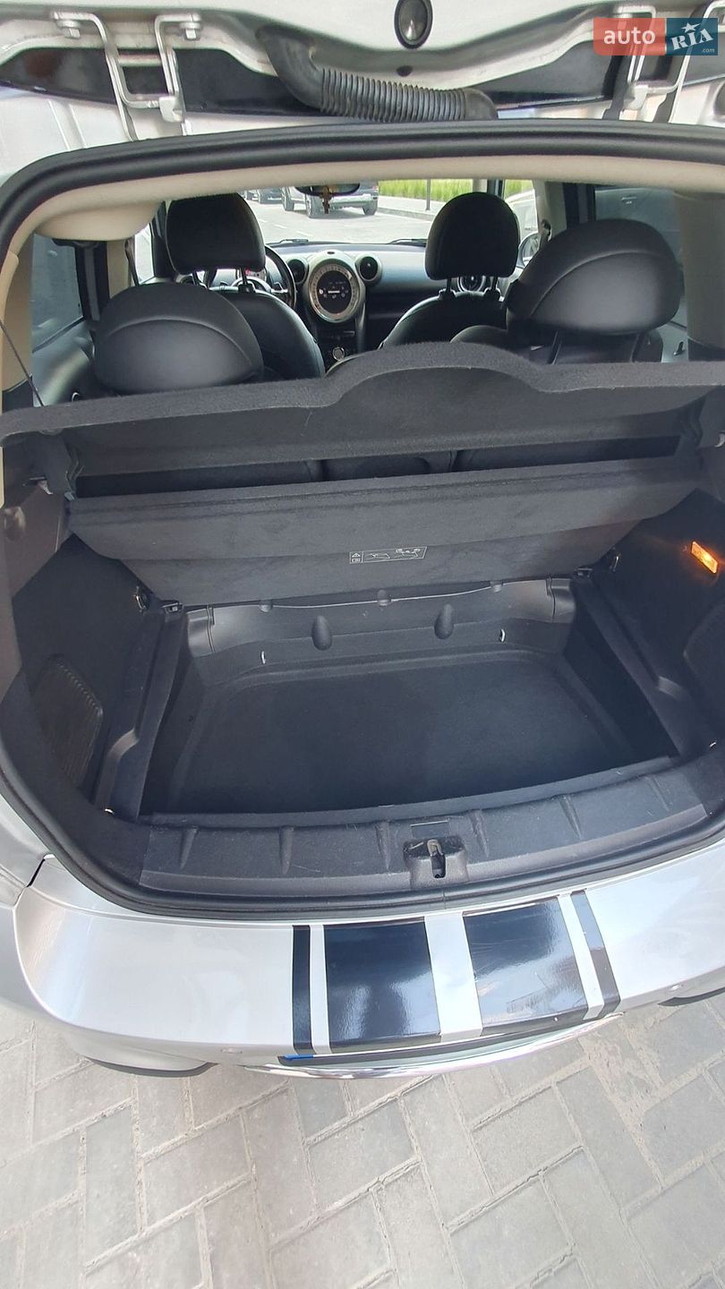 MINI Countryman 2011 VIN WMWZC51020WK67242 фото оголошення 3 з 22