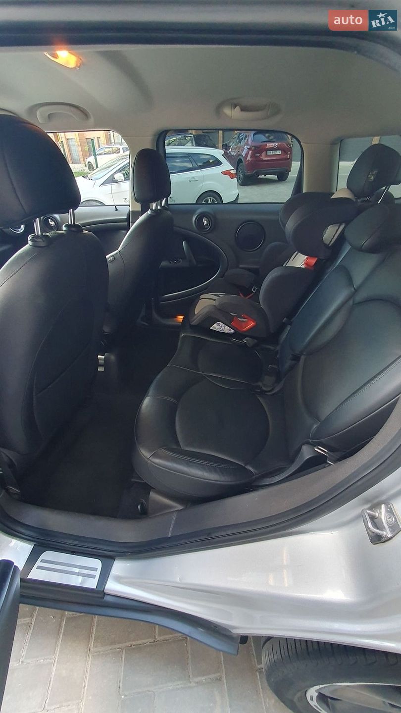 MINI Countryman 2011 VIN WMWZC51020WK67242 фото оголошення 4 з 22