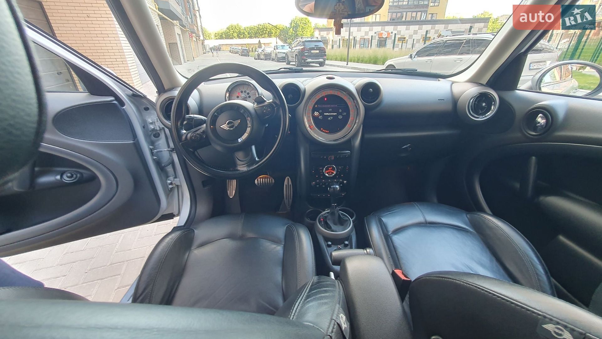 MINI Countryman 2011 VIN WMWZC51020WK67242 фото оголошення 8 з 22
