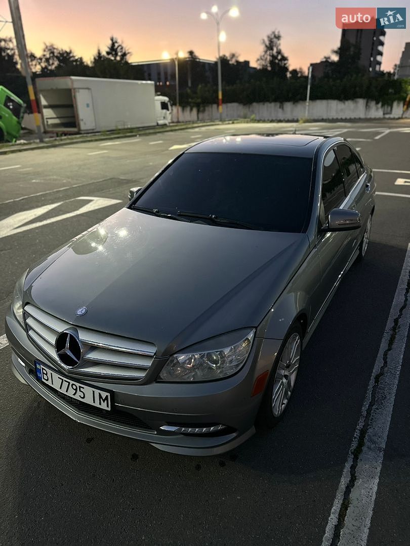Mercedes-Benz C-Class 2011 VIN WDDGF8FBXBA517068 фото оголошення 6 з 15