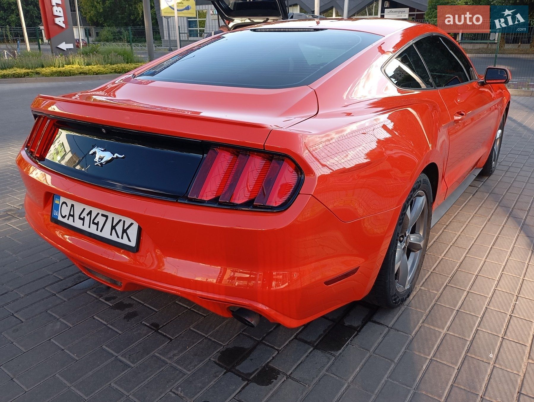 Ford Mustang 2015 VIN 1FA6P8TH2F5426277 фото оголошення 10 з 12