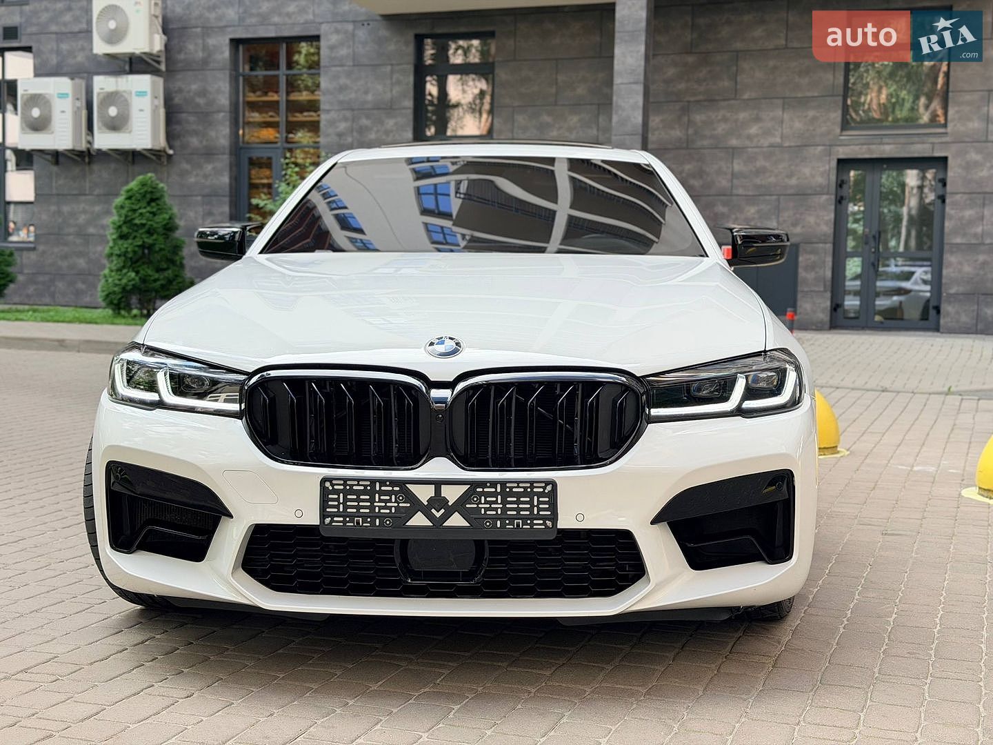 BMW 5 Series 2017 VIN WBAJE5C38HG914490 фото оголошення 7 з 27