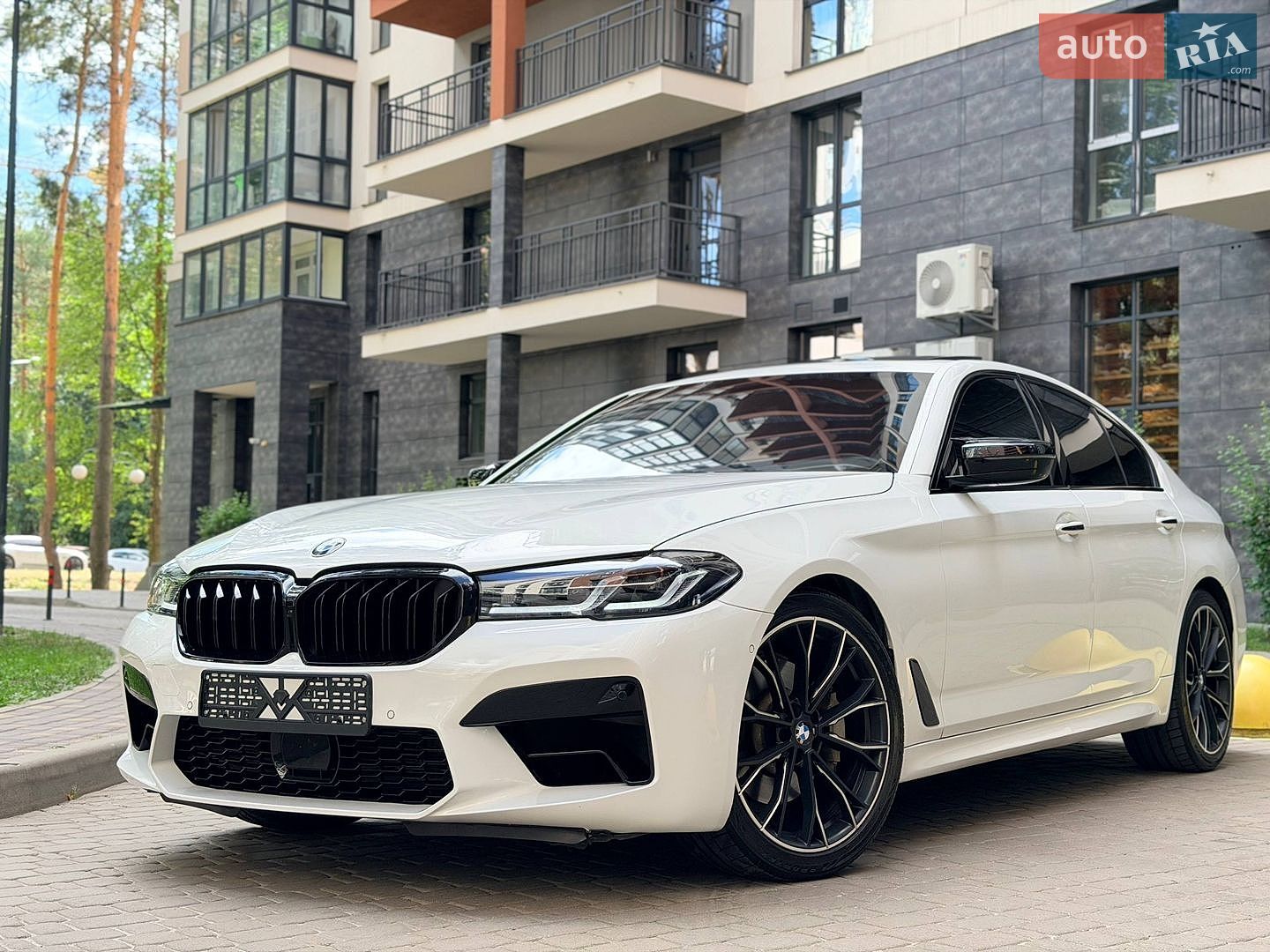 BMW 5 Series 2017 VIN WBAJE5C38HG914490 фото оголошення 11 з 27